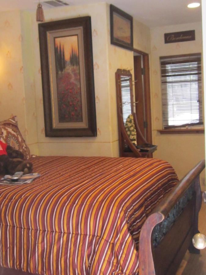 Fleur De Lac Europeran Inn Lake Arrowhead Exterior photo