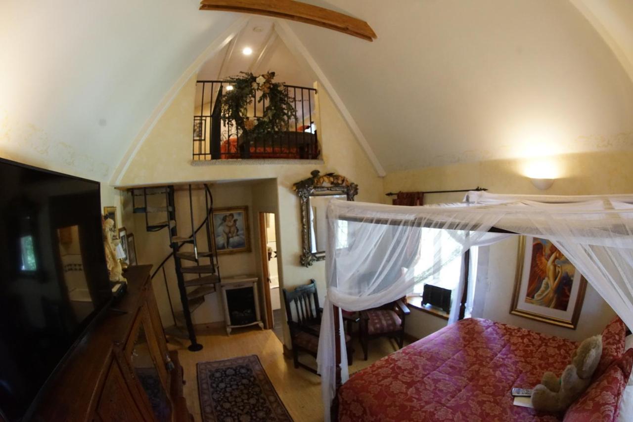 Fleur De Lac Europeran Inn Lake Arrowhead Exterior photo