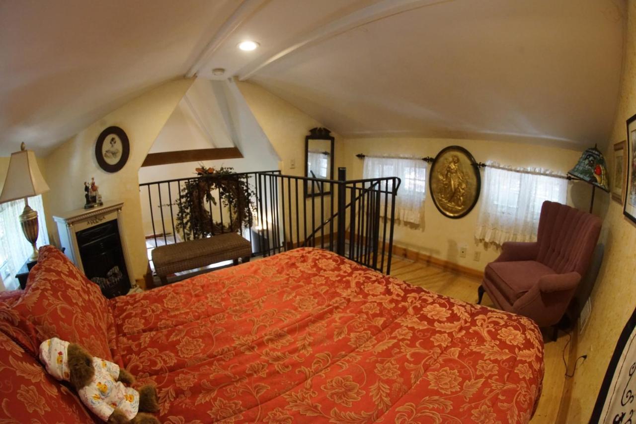 Fleur De Lac Europeran Inn Lake Arrowhead Exterior photo