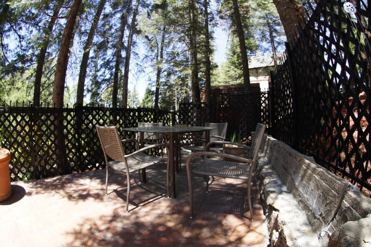 Fleur De Lac Europeran Inn Lake Arrowhead Exterior photo