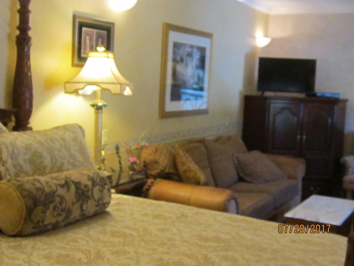 Fleur De Lac Europeran Inn Lake Arrowhead Exterior photo